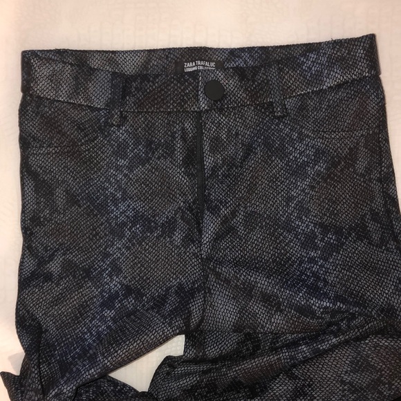 ZARA Snakeprint Legging Pant - Picture 5 of 6